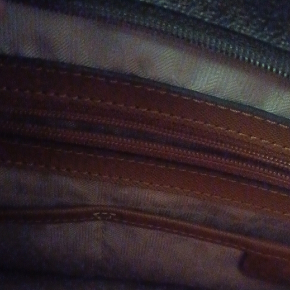 Michael Kors Elegant Black and Brown Tote - Picture 6 of 7